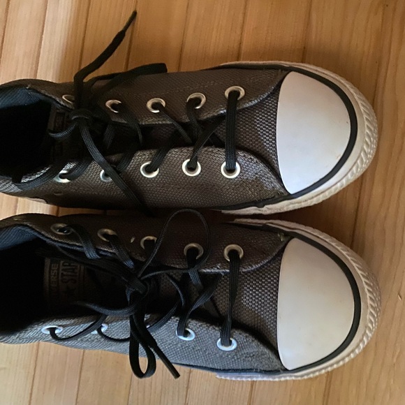 Converse Allstars Youth Size 1 - Picture 1 of 3